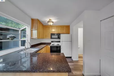 8848 La Riviera Dr #B, Sacramento, CA 95826 - Photo 17