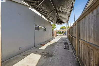 25483 Lindenwood Way, Hayward, CA 94545 - Photo 31