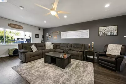 25483 Lindenwood Way, Hayward, CA 94545 - Photo 13