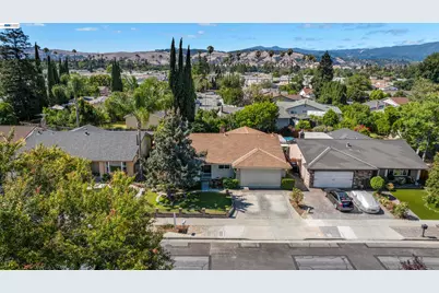 5359 Pecan Blossom Dr, San Jose, CA 95123 - Photo 31