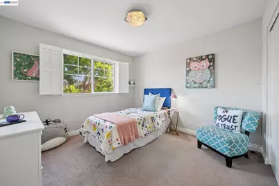35 Britt Ct, Alameda, CA 94502 - Photo 29