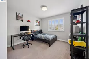 35 Britt Ct, Alameda, CA 94502 - Photo 27