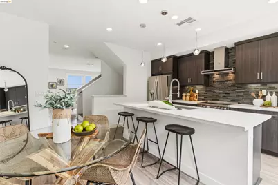 1355 Pullman Way, Oakland, CA 94607 - Photo 13
