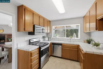 1219 Rebecca Dr, Suisun City, CA 94585 - Photo 23