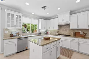 1556 Banbury Dr, San Ramon, CA 94582 - Photo 17