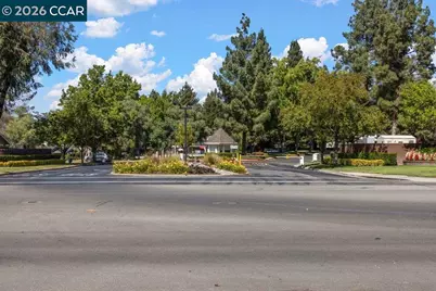 565 Silver Lake Dr, Danville, CA 94526 - Photo 41