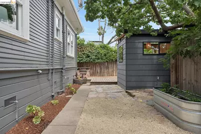 4510 Webster St, Oakland, CA 94609 - Photo 45