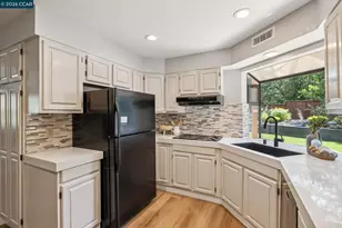 1 Heritage Oaks Rd, Pleasant Hill, CA 94523 - Photo 13