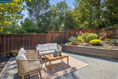 1 Heritage Oaks Rd, Pleasant Hill, CA 94523 - Photo 57