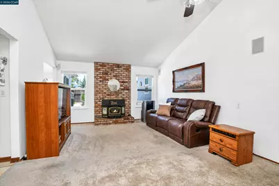 2123 Carquinez Pl, Pittsburg, CA 94565 - Photo 11
