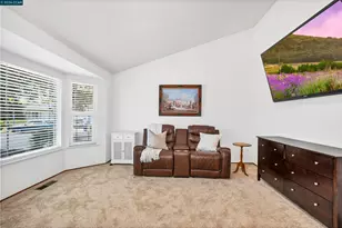 2123 Carquinez Pl, Pittsburg, CA 94565 - Photo 13