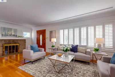 1017 Pearl St, Alameda, CA 94501 - Photo 5