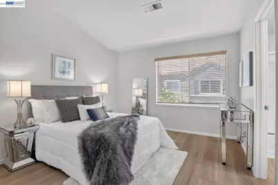 4042 Rio Ct, San Jose, CA 95134 - Photo 17