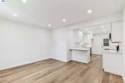 212 Illinois Street, Vallejo, CA 94590 - Photo 7