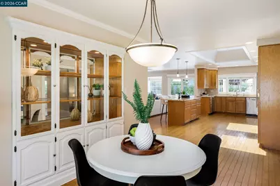 3074 Santa Maria Ct, Concord, CA 94518 - Photo 9