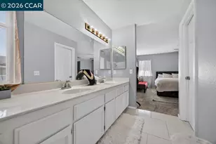 6021 Marsh Hawk Ct, Elk Grove, CA 95758 - Photo 35