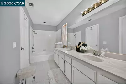 6021 Marsh Hawk Ct, Elk Grove, CA 95758 - Photo 33