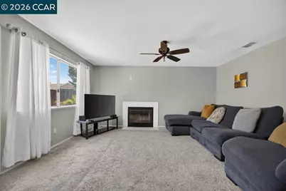 6021 Marsh Hawk Ct, Elk Grove, CA 95758 - Photo 17