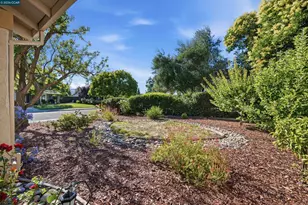 385 Century Cir, Danville, CA 94526 - Photo 3