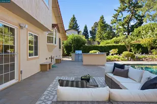 385 Century Cir, Danville, CA 94526 - Photo 39