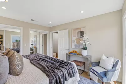 887 Linnea Ave, Ashland, CA 94580 - Photo 19