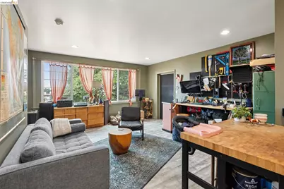 3271 Kempton Ave, Oakland, CA 94611 - Photo 67