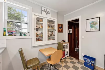 3271 Kempton Ave, Oakland, CA 94611 - Photo 15