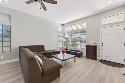 250 Fox Meadow Ct, Tracy, CA 95376 - Photo 23