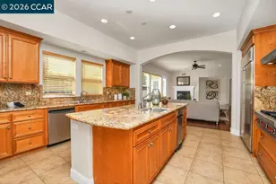 1077 Laguna Creek Ln, Pleasanton, CA 94566 - Photo 11