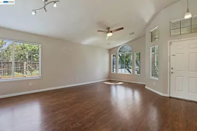 1491 Velasquez Ln, Tracy, CA 95377 - Photo 9