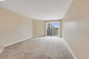 6400 Christie Ave, Emeryville, CA 94608 - Photo 9