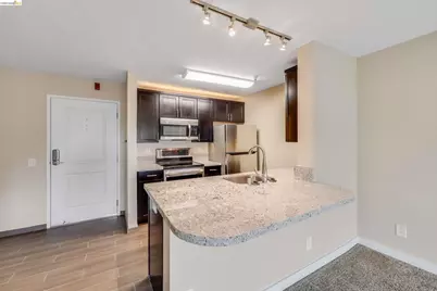 6400 Christie Ave #3322, Emeryville, CA 94608 - Photo 3