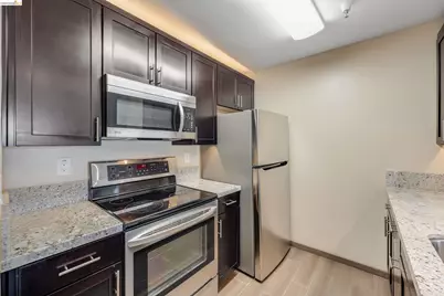 6400 Christie Ave #3322, Emeryville, CA 94608 - Photo 7