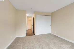 6400 Christie Ave, Emeryville, CA 94608 - Photo 21