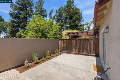 1167 Saint Matthew Pl #102, Concord, CA 94518 - Photo 19