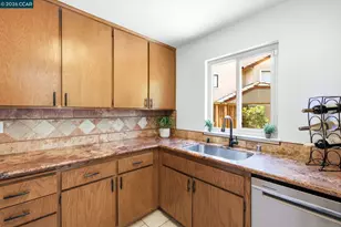 1167 Saint Matthew Pl, Concord, CA 94518 - Photo 5
