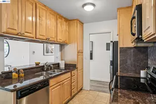 1327 Webster St, Alameda, CA 94501 - Photo 15