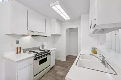 1327 Webster St #B106, Alameda, CA 94501 - Photo 17