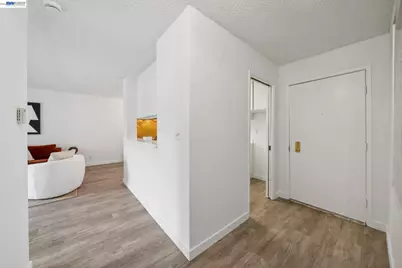 1327 Webster St #B106, Alameda, CA 94501 - Photo 5