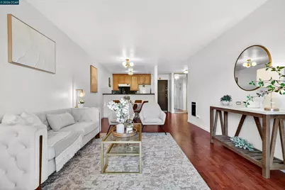 2005 Pleasant Valley Ave #103, Oakland, CA 94611 - Photo 9