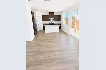 1392 Leonhardt Loop, Lincoln, CA 95648 - Photo 5