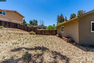 1829 Yolanda Cir, Clayton, CA 94517 - Photo 33