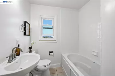 17888 Mayflower Dr, Castro Valley, CA 94546 - Photo 31
