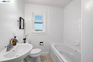17888 Mayflower Dr, Castro Valley, CA 94546 - Photo 31