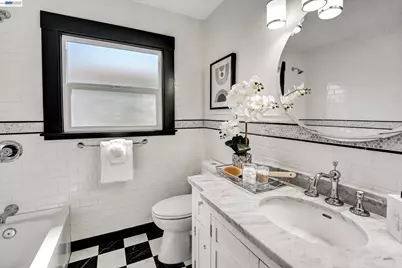 4241 Suter St, Oakland, CA 94619 - Photo 17