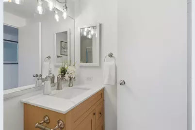 6363 Christie Ave #326, Emeryville, CA 94608 - Photo 17