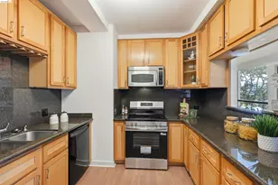 6363 Christie Ave, Emeryville, CA 94608 - Photo 31