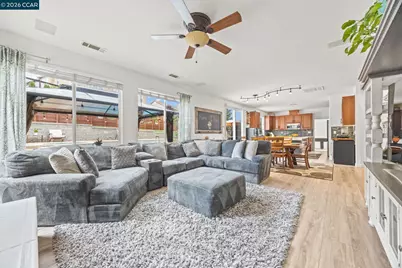 911 Autumn Oak Cir, Concord, CA 94521 - Photo 17