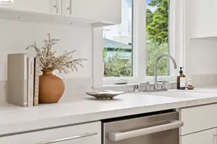 368 Hudson, Oakland, CA 94618 - Photo 13