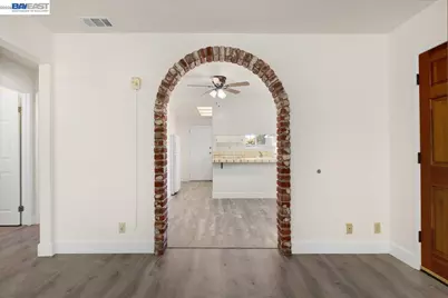 21585 Montgomery St, Hayward, CA 94541 - Photo 5